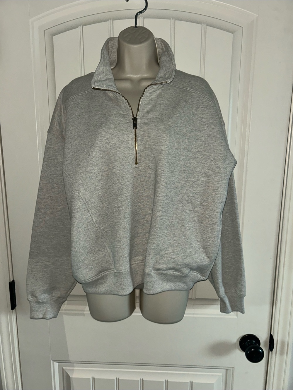 NEW Sporty & Rich Women’s Light Gray Quarter-Zip Pullover with Pockets Sz S